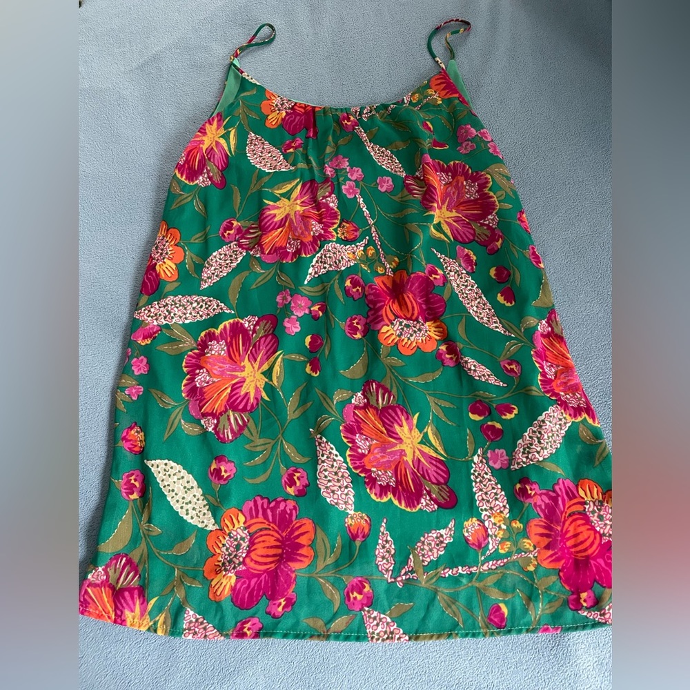 Size L colorful, floral print chemise by Peppermint